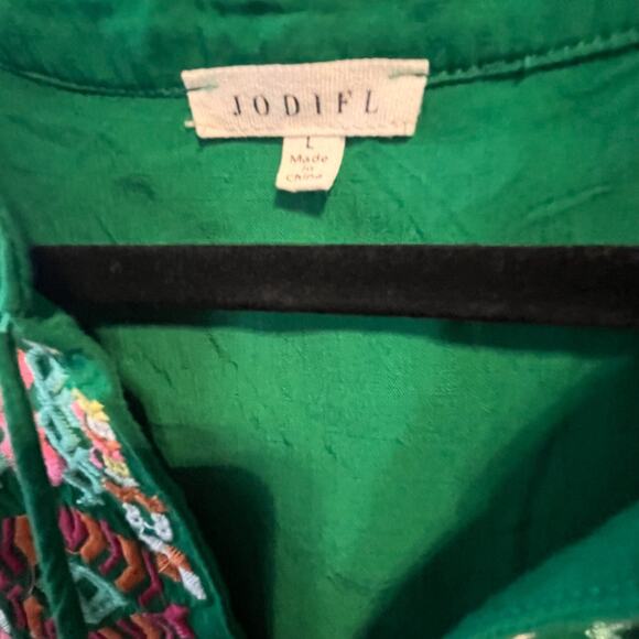 Women's Green Short Rayon Blouse w/ Embroidery byJodifil Size L - Picture 4 of 4